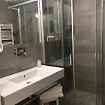 Gala Hotel 3*