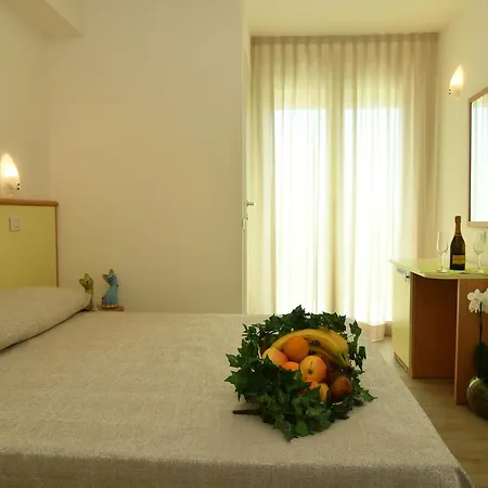 Gala 3*