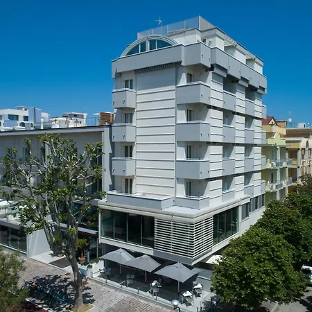 Gala Hotel 3*