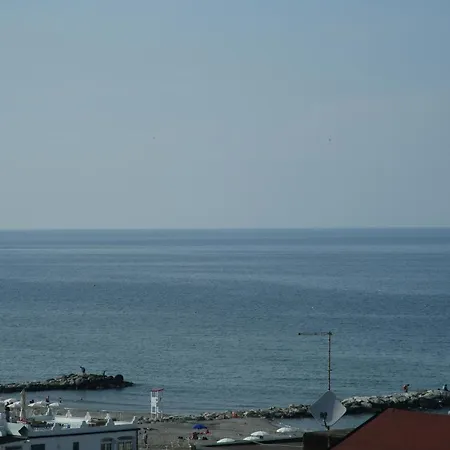 Gala Hotel 3*